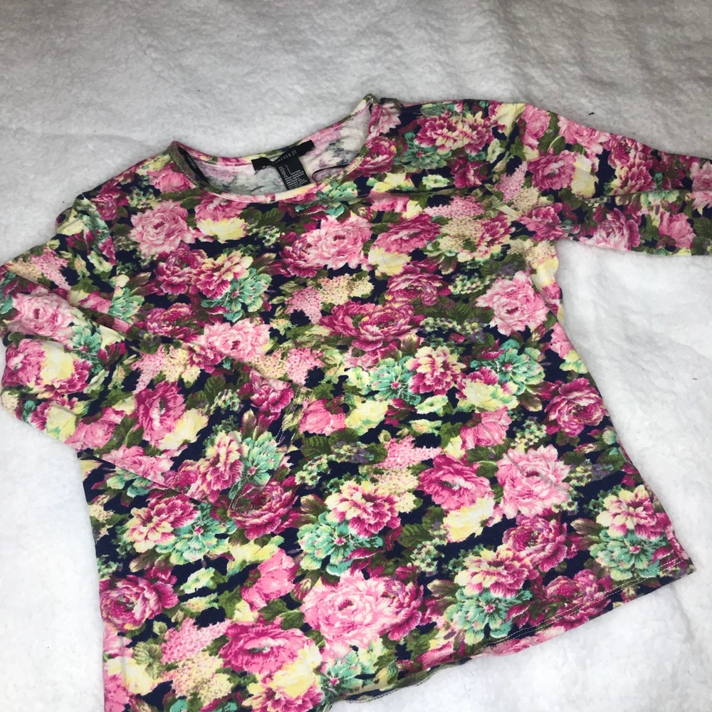 2 FOR $10. FLOWER LONG CROP TOP